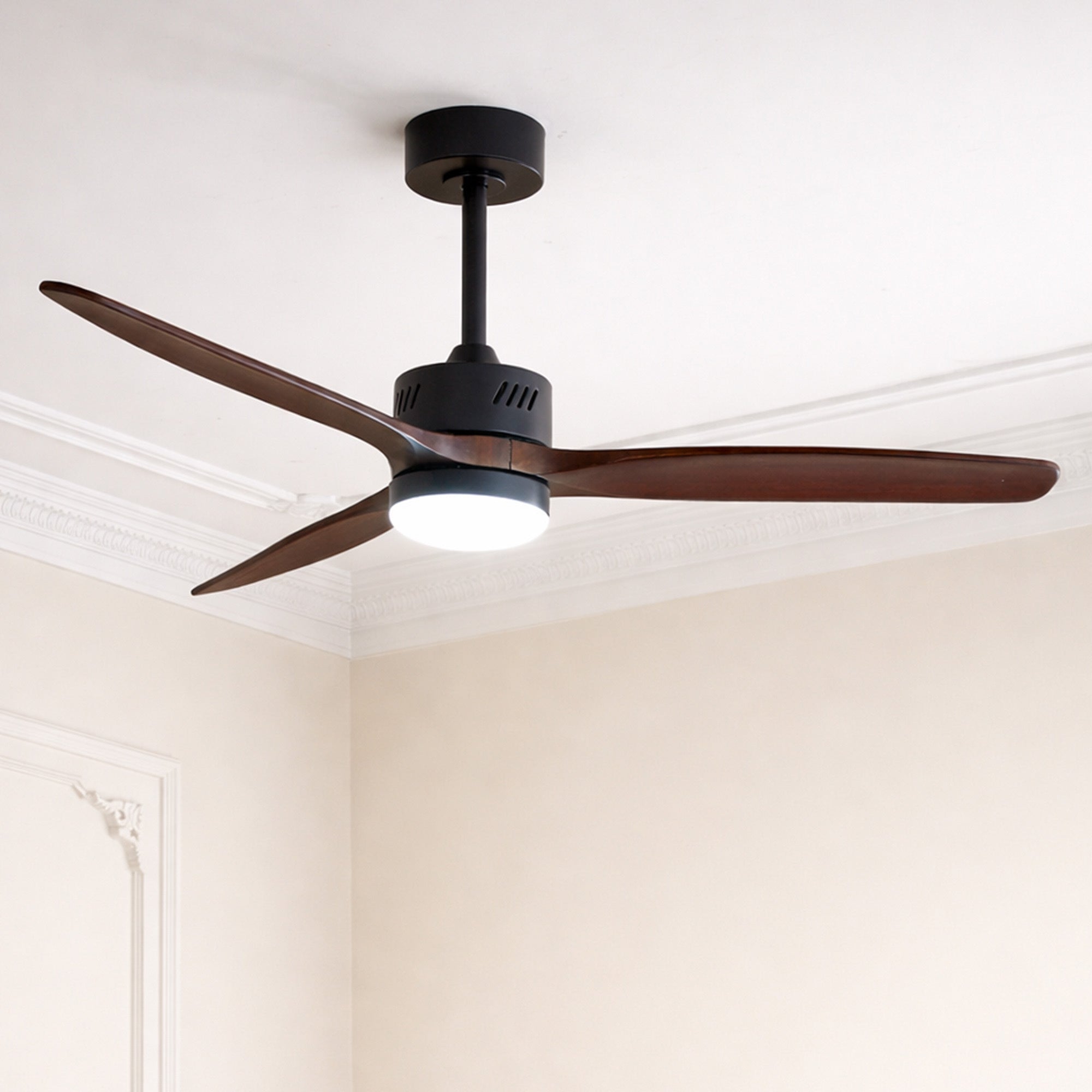 CrestWood | 52" | Black Walnut